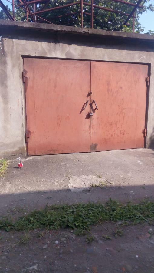 Temuriroom Poti Exterior photo